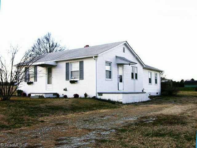 2165 Darwick Road Winston-Salem, NC 27127 - Photo 1 of 1 Exterior Front.