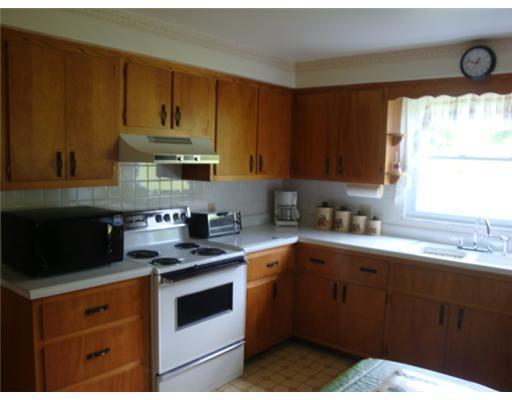 123 Shaffer Road Leechburg, PA 15656 - Photo 4 of 18 Kitchen.