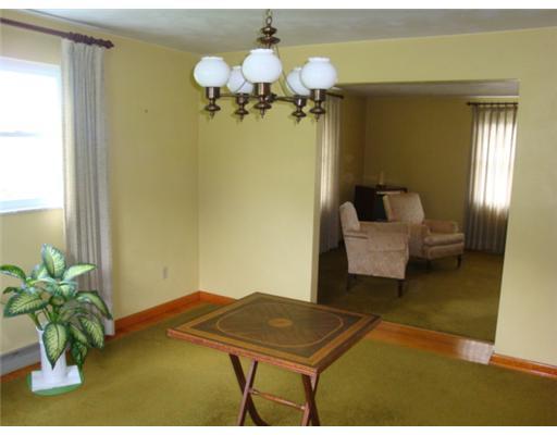 123 Shaffer Road Leechburg, PA 15656 - Photo 6 of 18 Dining Room.