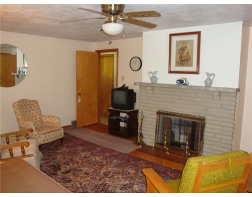 123 Shaffer Road Leechburg, PA 15656 - Photo 8 of 18 Family Room.