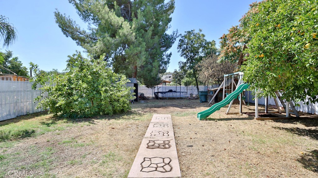2810 11th Street Riverside, CA 92507 - Photo 17 of 19 a view of a park with swings