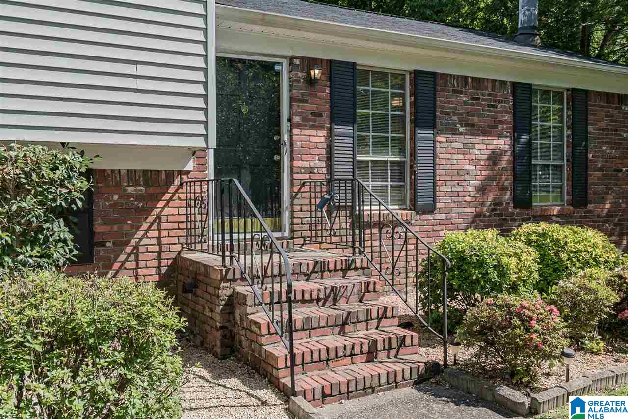 509 Canterbury Road Pelham, AL 35124 - Photo 5 of 37