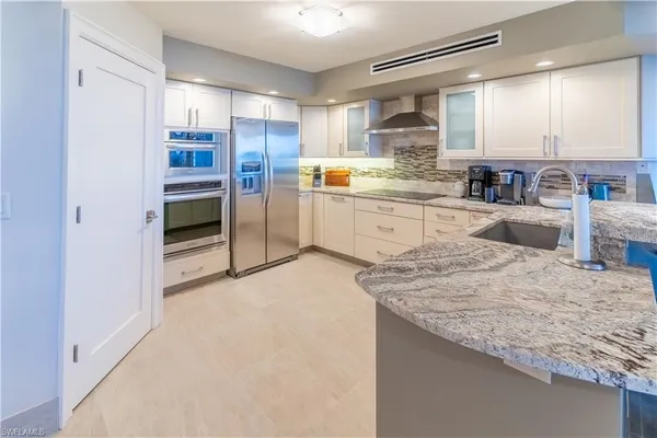 $12,500 | 3 Bluebill Avenue, Unit 801, Naples, FL 34108