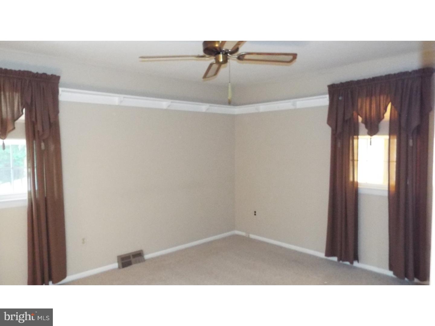 213 Willow Street Riverside, NJ 08075 - Photo 14 of 24 Bedroom - Main