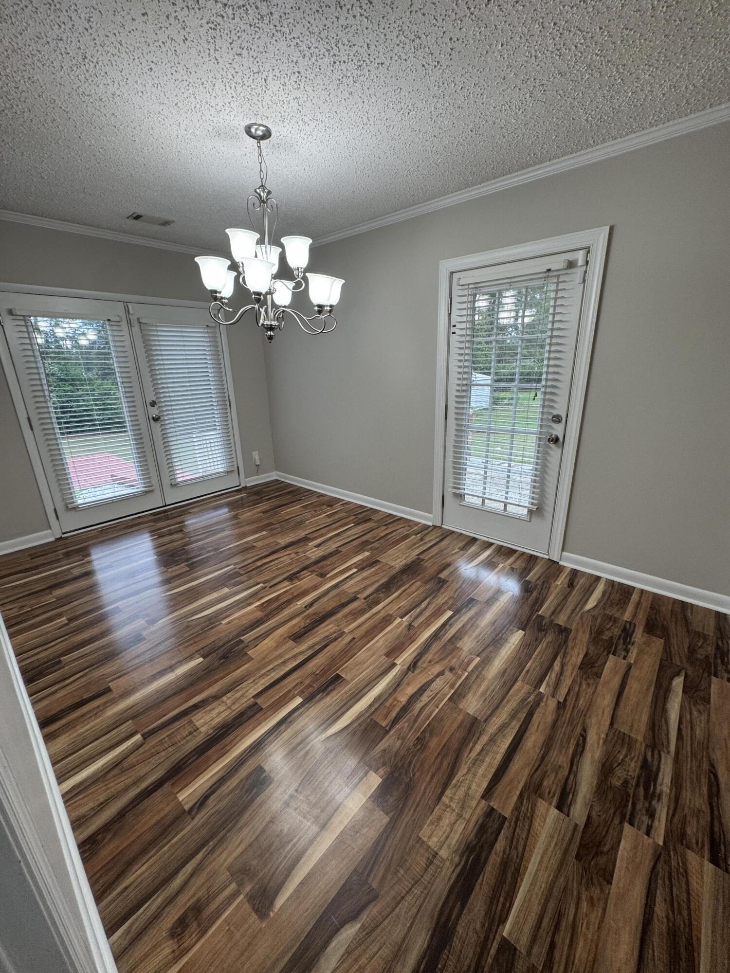3641 Lake Shore Drive Martinez, GA 30907 - Photo 15 of 47 16 DINING ROOM