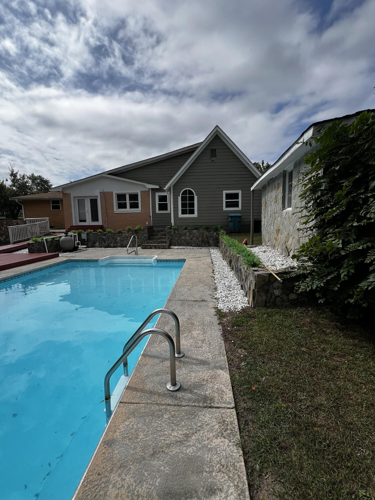 3641 Lake Shore Drive Martinez, GA 30907 - Photo 40 of 47 31 BACK POOL LEFT SIDE