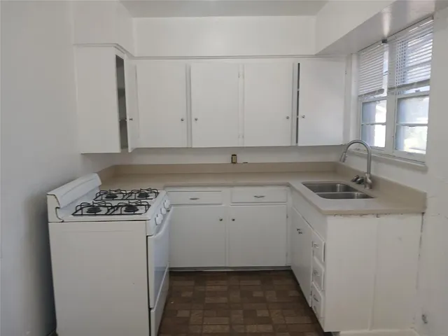 $1,200 | 3019 Avon Street, Unit 3019, Dallas, TX 75211