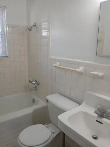 $1,200 | 3019 Avon Street, Unit 3019, Dallas, TX 75211