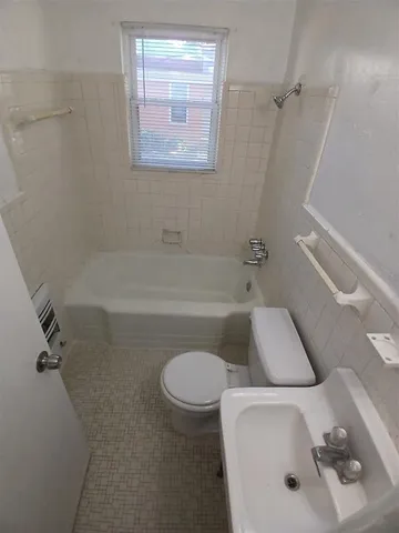 $1,200 | 3019 Avon Street, Unit 3019, Dallas, TX 75211