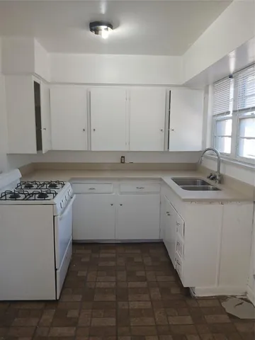 $1,200 | 3019 Avon Street, Unit 3019, Dallas, TX 75211