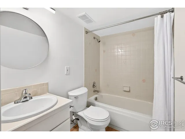 a view of an outdoor space and yard