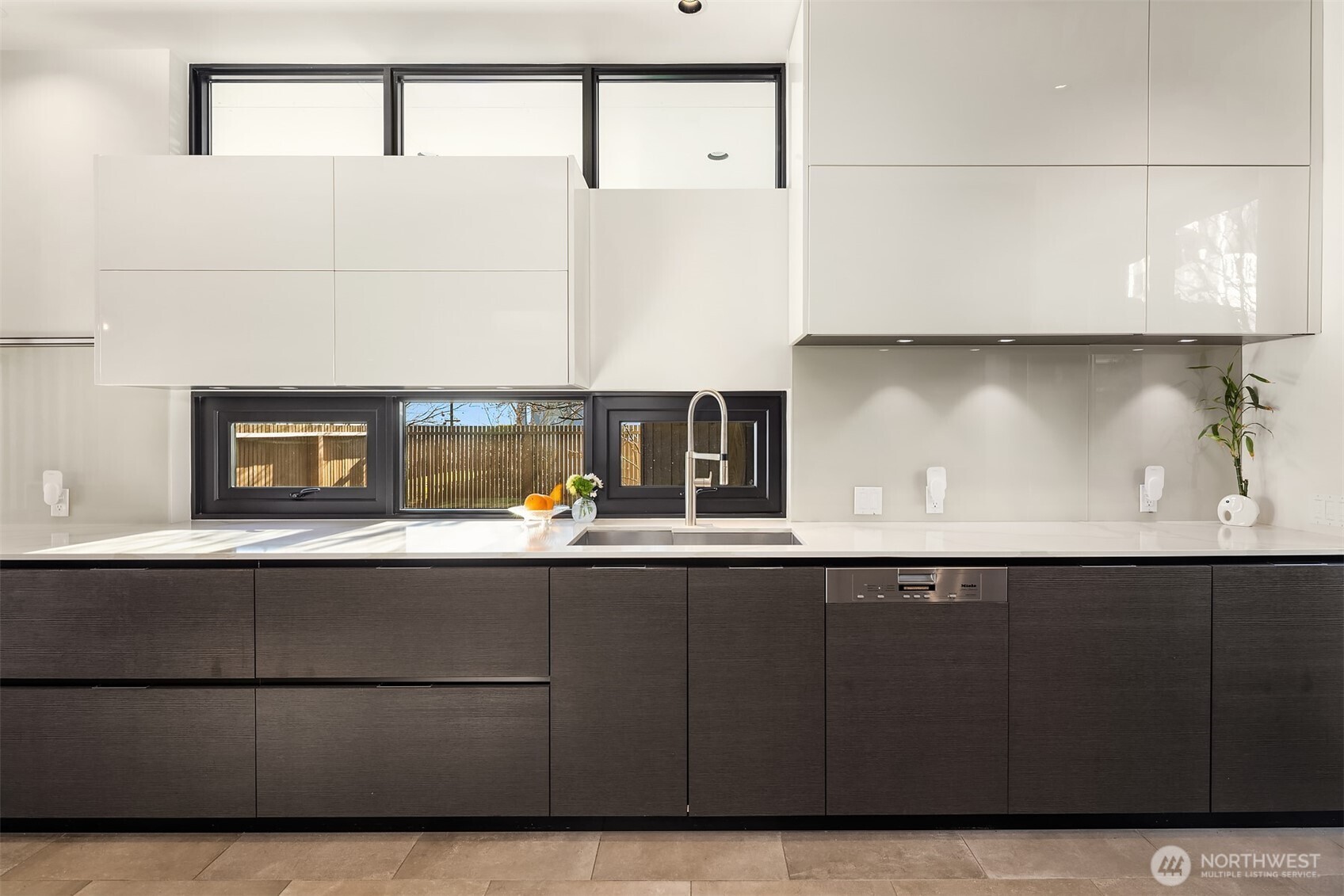 3057 36th Avenue Southwest Seattle, WA 98126 - Photo 14 of 40