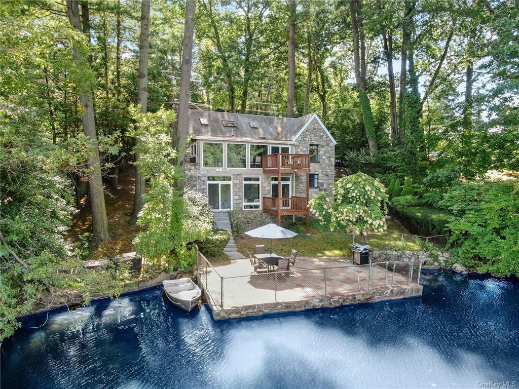 193 Lake Drive, Lake Peekskill, NY 10537 Compass