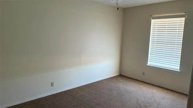 $2,500 | 3048 State Highway 171, Cleburne, TX 76031