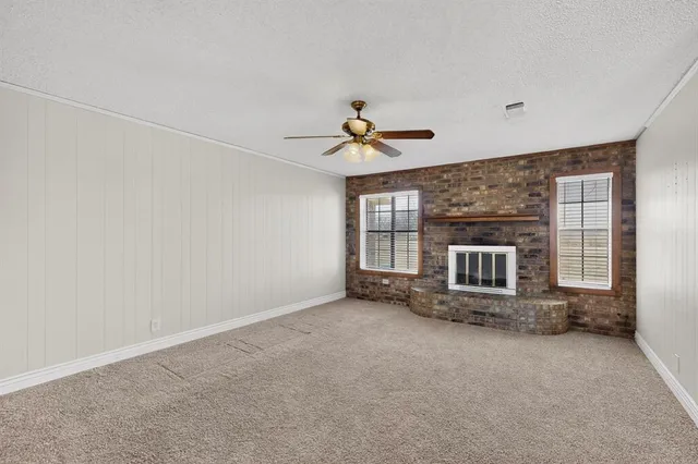 $2,500 | 3048 State Highway 171, Cleburne, TX 76031