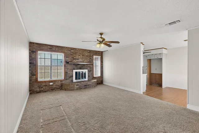 $2,500 | 3048 State Highway 171, Cleburne, TX 76031