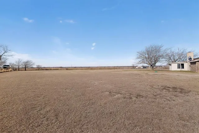 $2,500 | 3048 State Highway 171, Cleburne, TX 76031