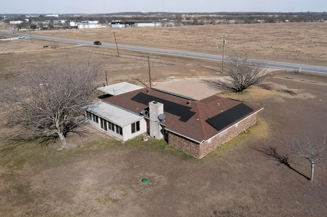 $2,500 | 3048 State Highway 171, Cleburne, TX 76031