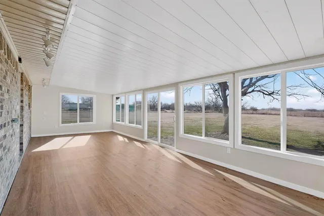 $2,500 | 3048 State Highway 171, Cleburne, TX 76031