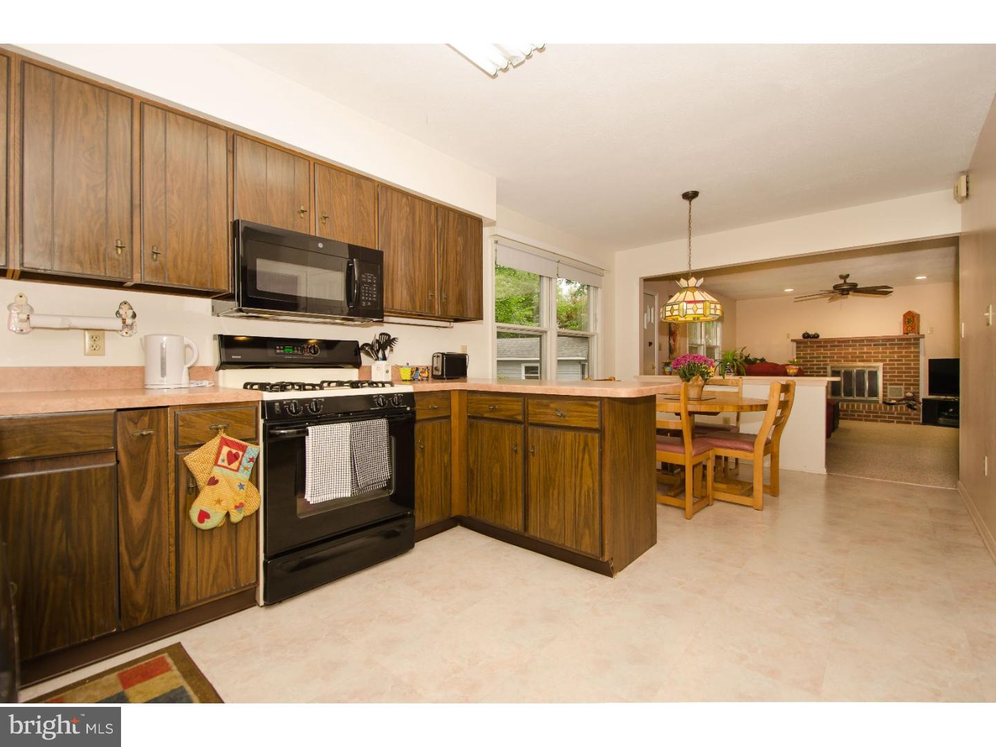 404 Ramsey Road Yardley, PA 19067 - Photo 8 of 17 Kitchen