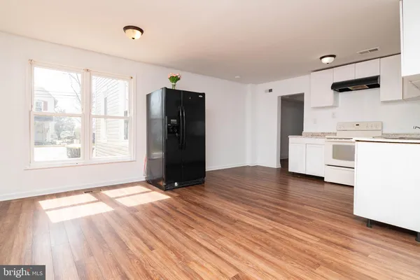 $350,000 | 235 West 10th Street, Laurel, DE 19956