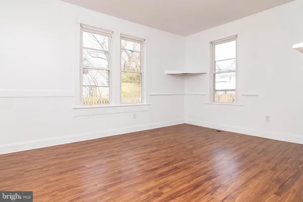 $350,000 | 235 West 10th Street, Laurel, DE 19956