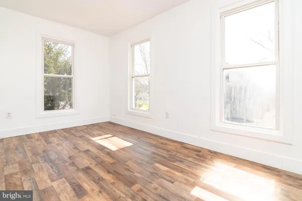 $350,000 | 235 West 10th Street, Laurel, DE 19956