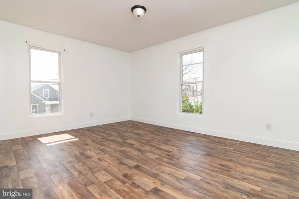 $350,000 | 235 West 10th Street, Laurel, DE 19956