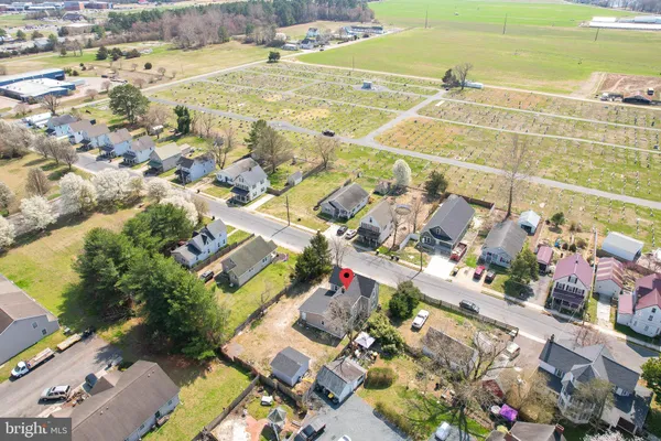 $350,000 | 235 West 10th Street, Laurel, DE 19956