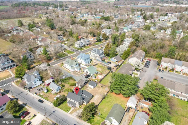 $350,000 | 235 West 10th Street, Laurel, DE 19956