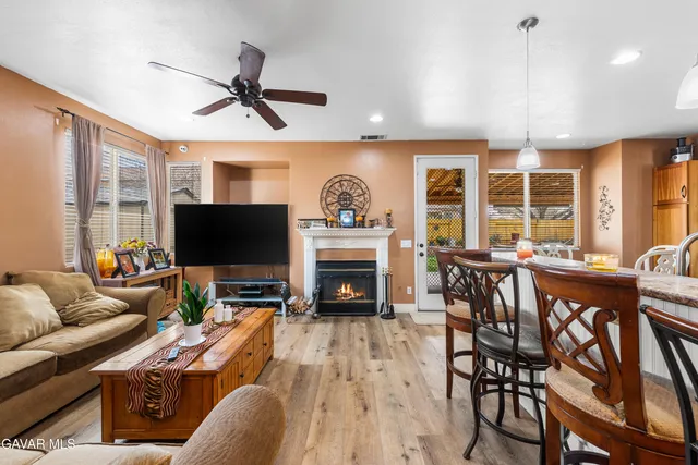 $569,999 | 5522 Lighthouse Lane, Palmdale, CA 93552