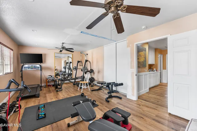 $569,999 | 5522 Lighthouse Lane, Palmdale, CA 93552