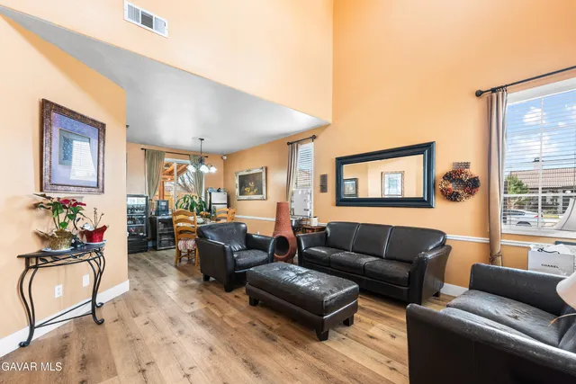 $569,999 | 5522 Lighthouse Lane, Palmdale, CA 93552