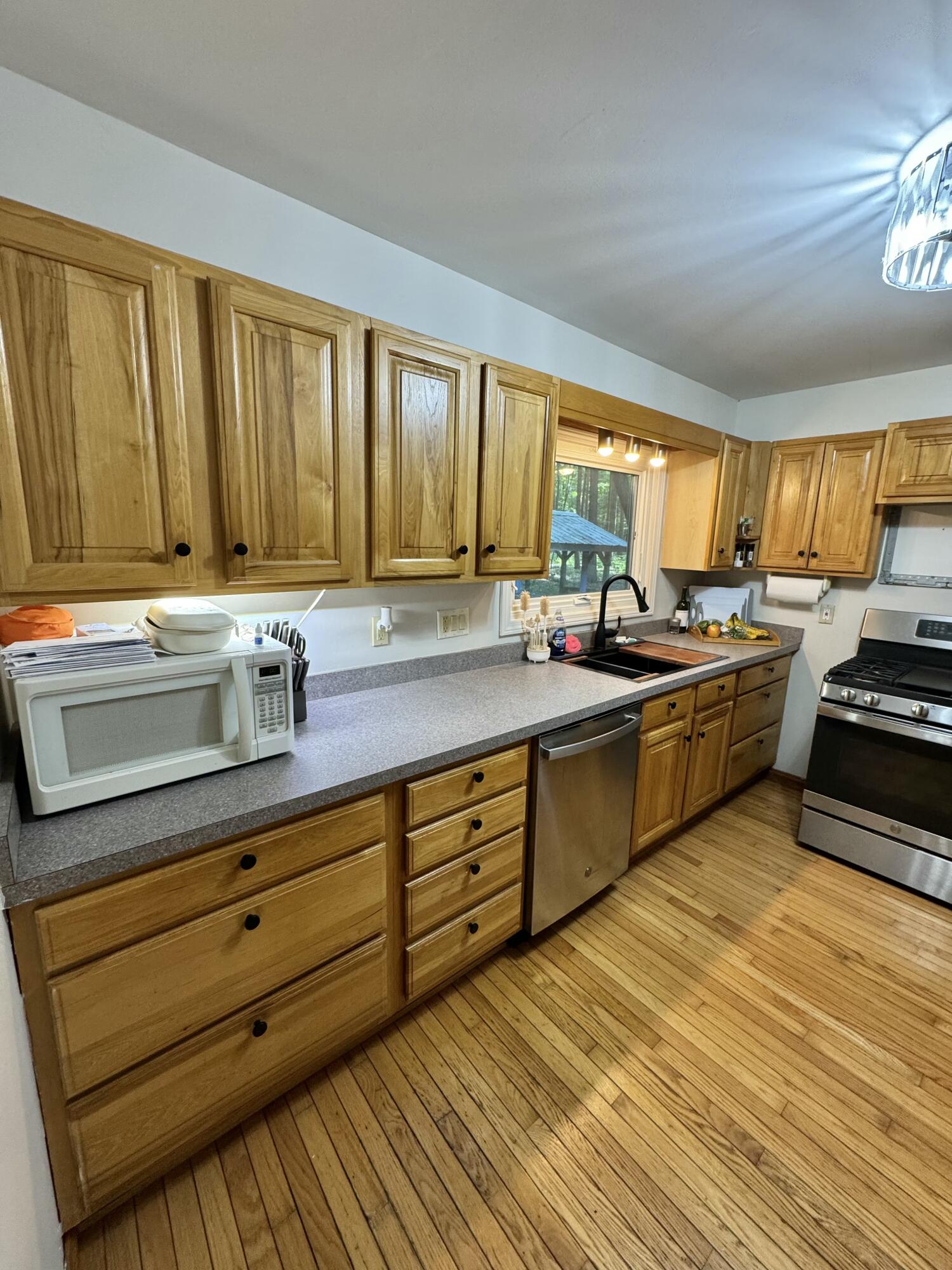 9462 East Colby Road Crystal, MI 48818 - Photo 15 of 51 IMG_9036
