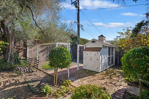 $2,400,000 | 420 Paseo Del Descanso, Santa Barbara, CA 93105