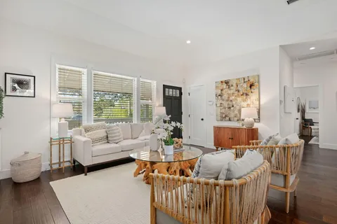 $2,400,000 | 420 Paseo Del Descanso, Santa Barbara, CA 93105