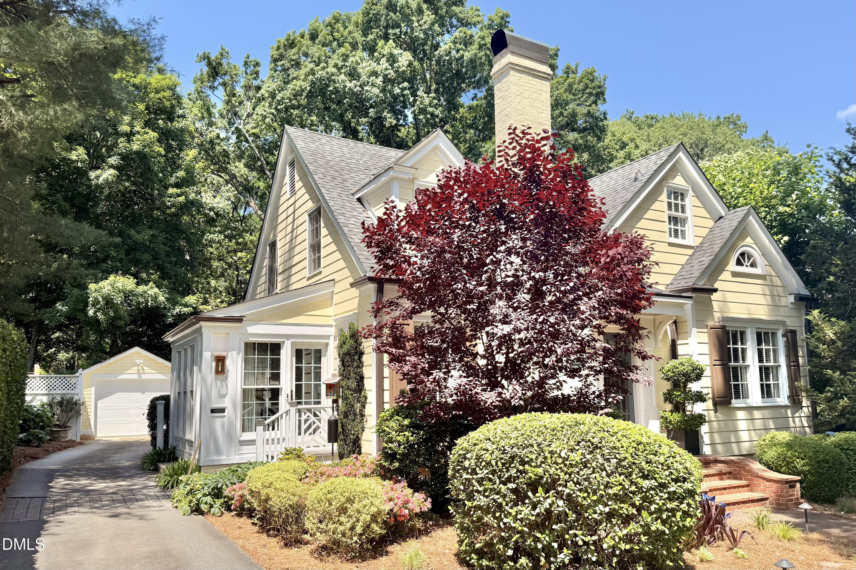 2605 Lochmore Drive Raleigh, NC 27608 - Photo 5 of 40