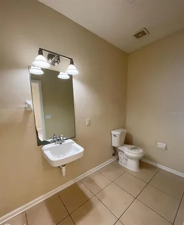 $2,399 | 8000 Cool Breeze Drive, Unit 105, Orlando, FL 32819