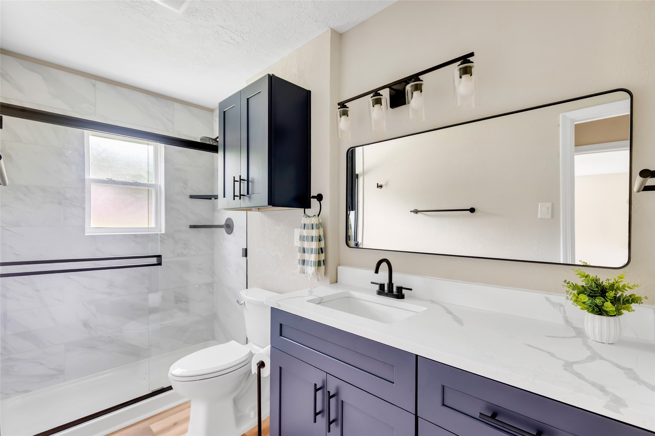922 Lake Glen Road Houston, TX 77336 - Photo 16 of 27 Primary Bathroom With Large Shower and Plenty Of Storage