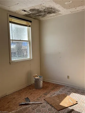 $119,900 | 409 Lindsey Street, Reidsville, NC 27320