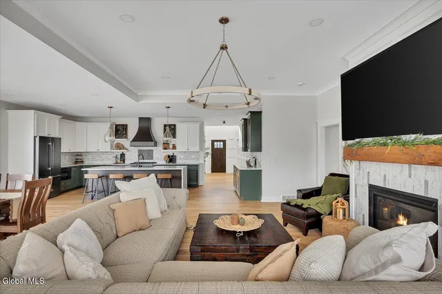 $995,000 | 6 Essie Lane, Troy, NY 12180