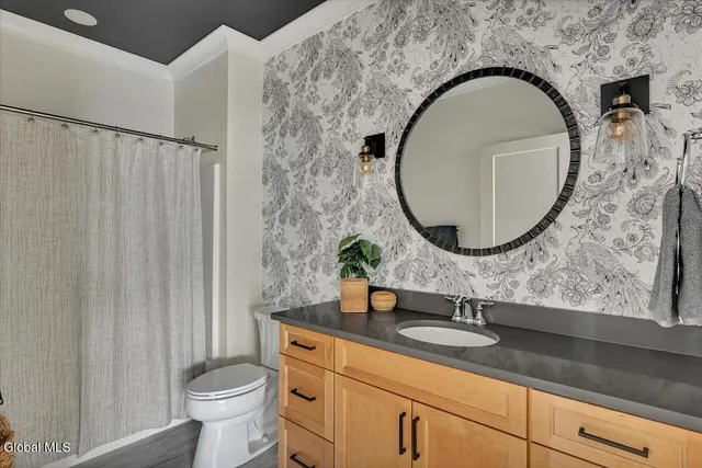 $995,000 | 6 Essie Lane, Troy, NY 12180