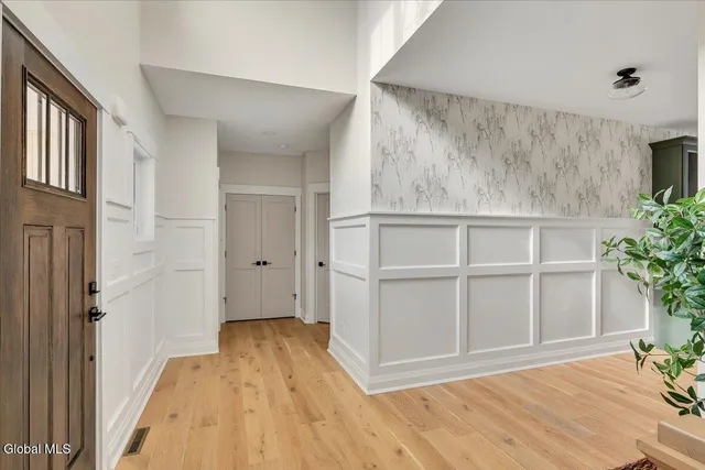 $995,000 | 6 Essie Lane, Troy, NY 12180