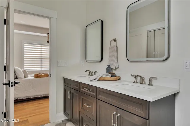 $995,000 | 6 Essie Lane, Troy, NY 12180