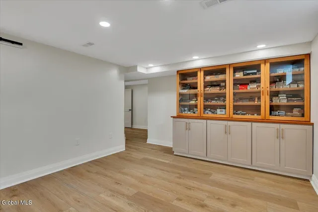 $995,000 | 6 Essie Lane, Troy, NY 12180