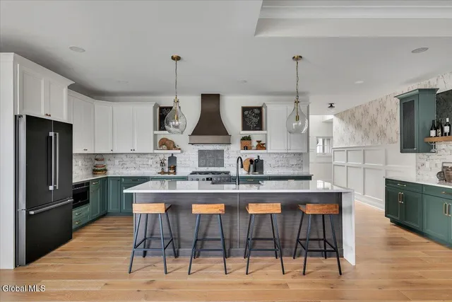 $995,000 | 6 Essie Lane, Troy, NY 12180