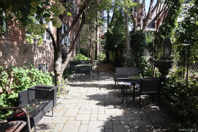 $339,000 | 86-10 34th Avenue, Unit 624 | Jackson Heights