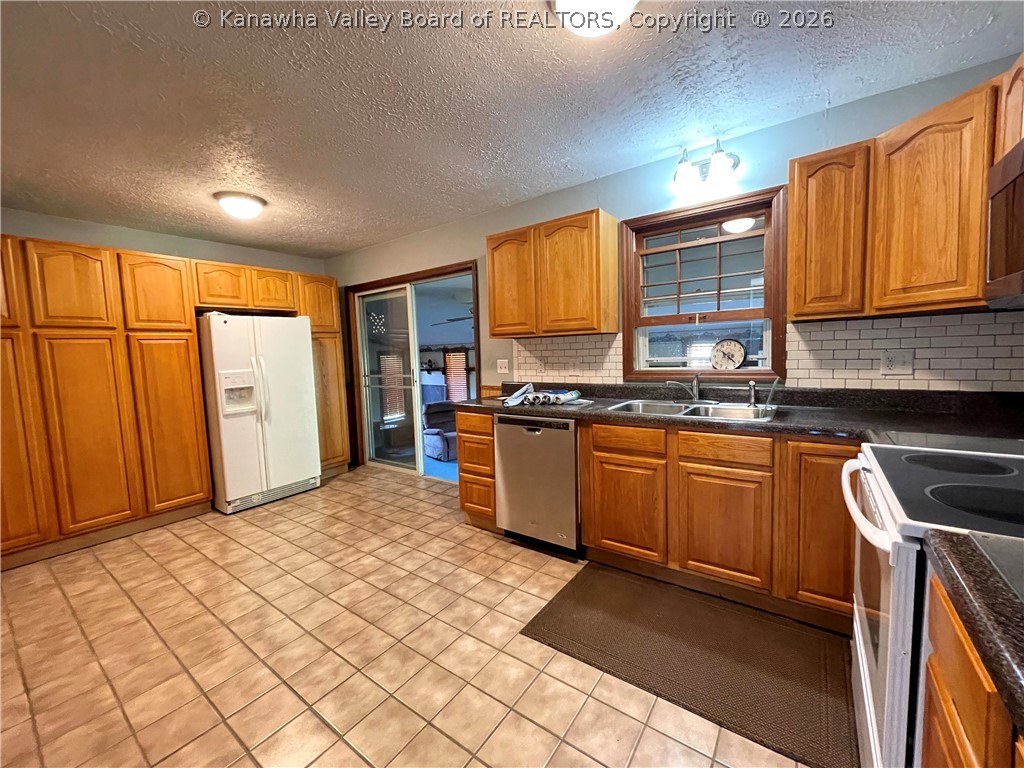 51 Letart Road Point Pleasant, WV 25550 - Photo 6 of 19 Gallery Image 6