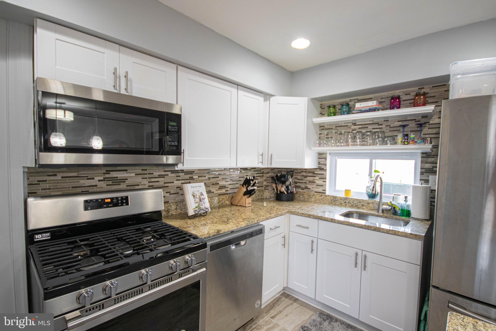 1602 Riverwood Road Baltimore, MD 21221 - Photo 9 of 37