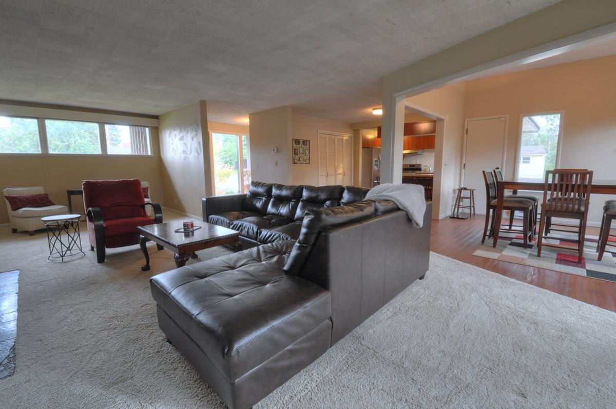 1703 East Pinecrest Road Spokane, WA 99203 - Photo 4 of 20 Gallery Image 4
